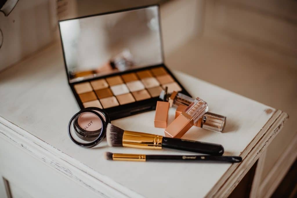 how to start a beauty skincare blog