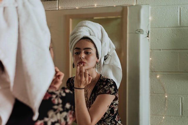 makeup and skincare tips when wearing a face mask