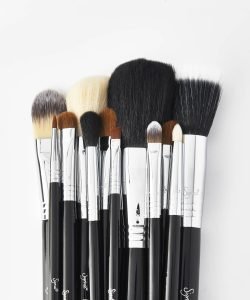 best gifts for flight attendant cabin crew gift guide